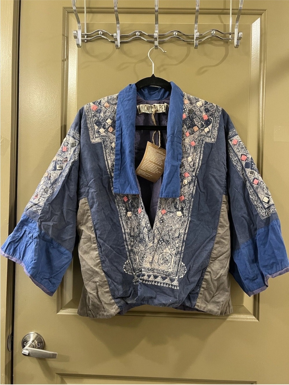 Magnolia Pearl Blue Embroidered Short Kimono Jacket